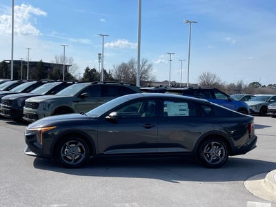 2026 Kia K4 LXS