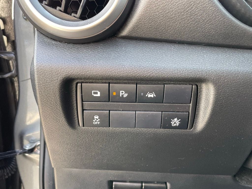 2024 Nissan Versa 1.6 S - 35 MPG / LANE DEPARTURE WARNING