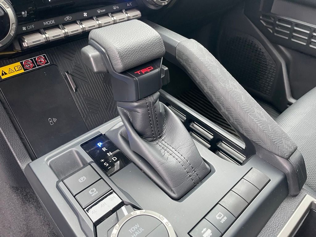2025 Toyota Tacoma TRD Sport Premium - POWER SUNROOF / VENTILATED SEATS
