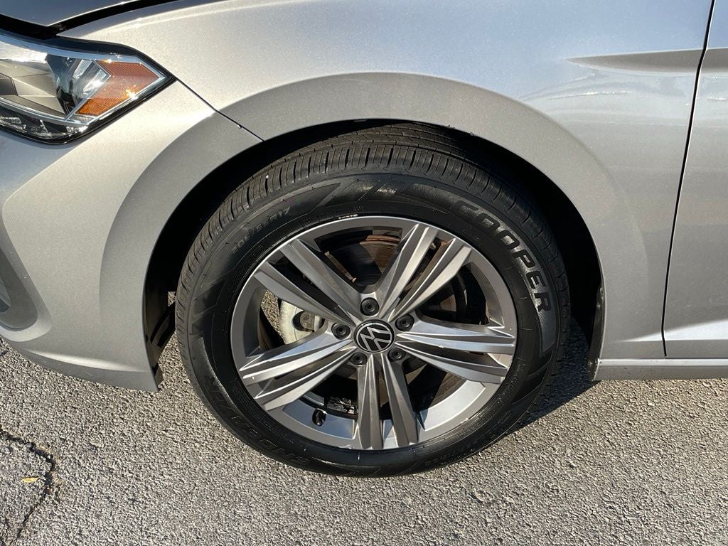 2024 Volkswagen Jetta 1.5T SE - 40 MPG / RAIN SENSING WIPERS