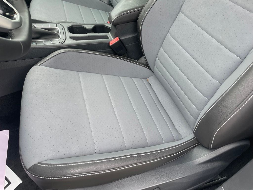 2025 Volkswagen Jetta 1.5T SE - POWER SUNROOF / BLIND SPOT MONITOR