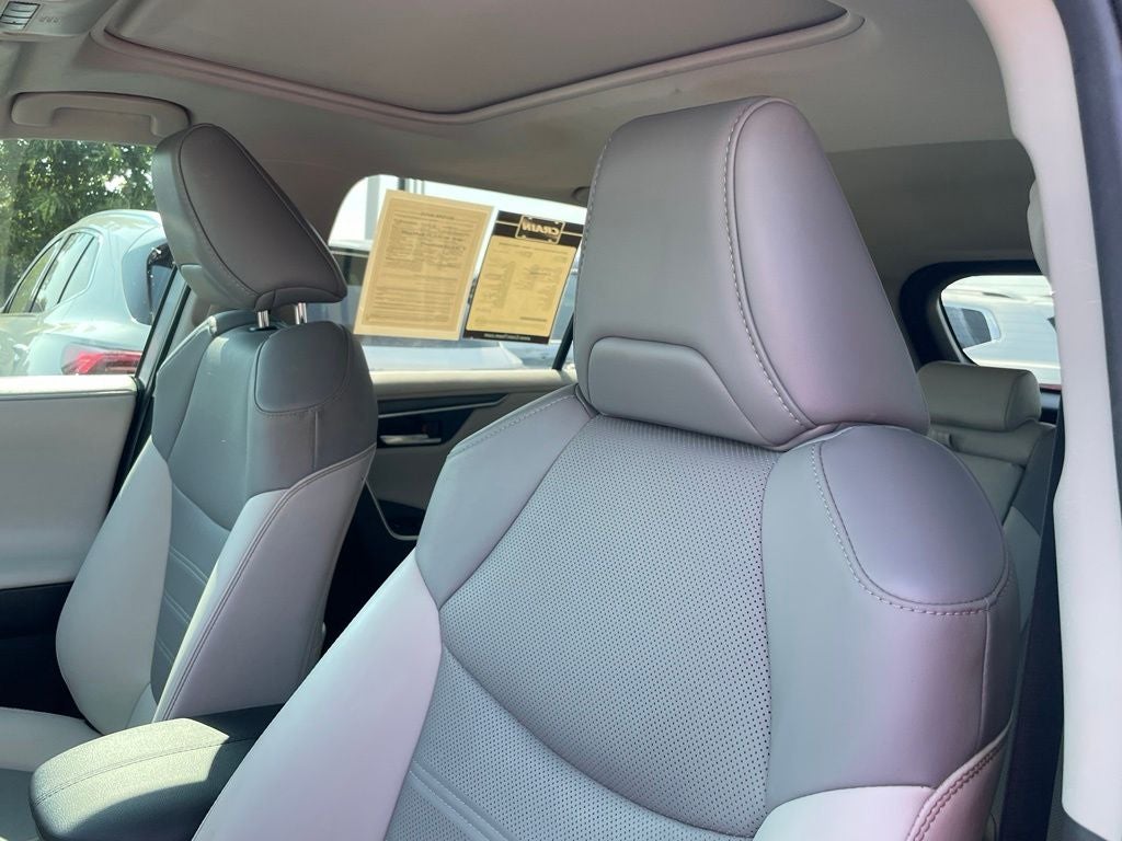 2020 Toyota RAV4 Hybrid Limited - 1 OWNER / POWER MOONROOF