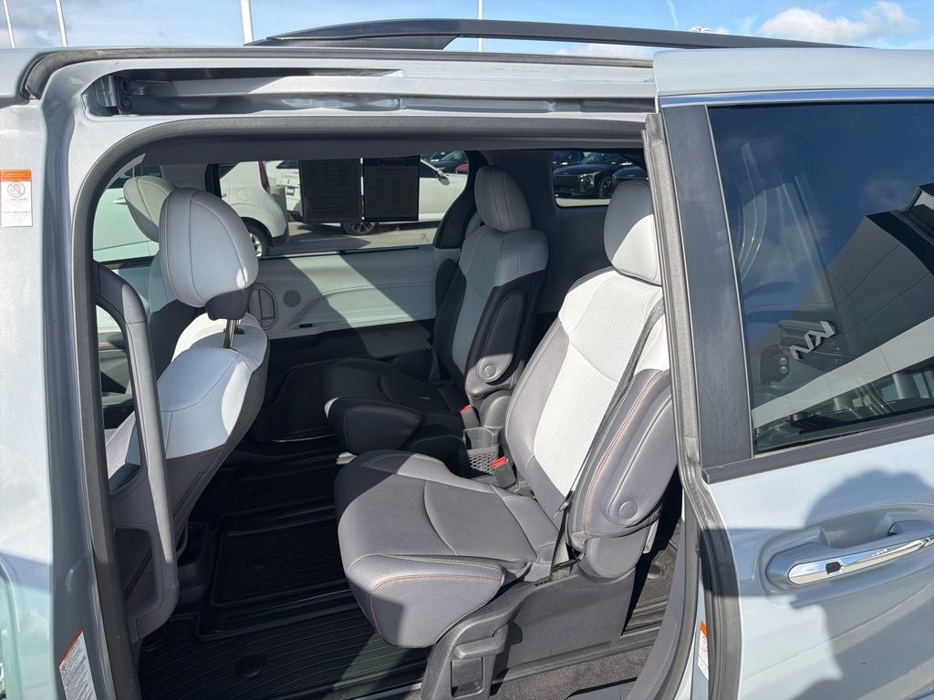 2023 Toyota Sienna XSE - MOONROOF / HANDS FREE SLIDING DOORS