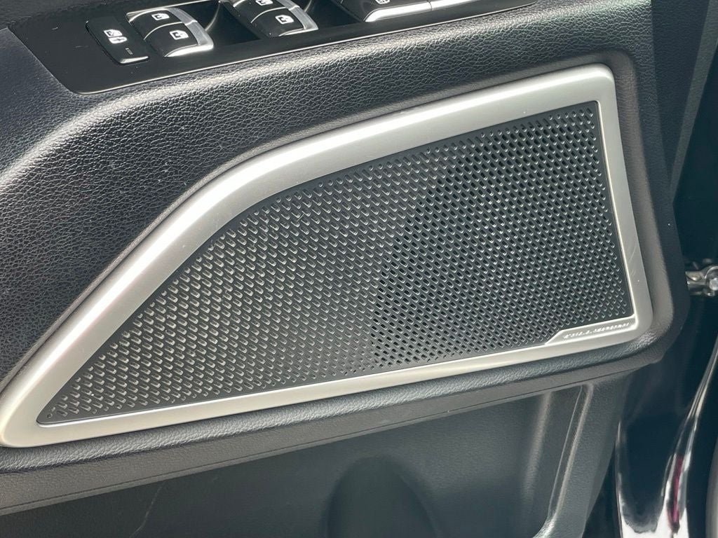 2021 Kia Telluride EX - CAPTAINS CHAIRS / TOWING PACKAGE