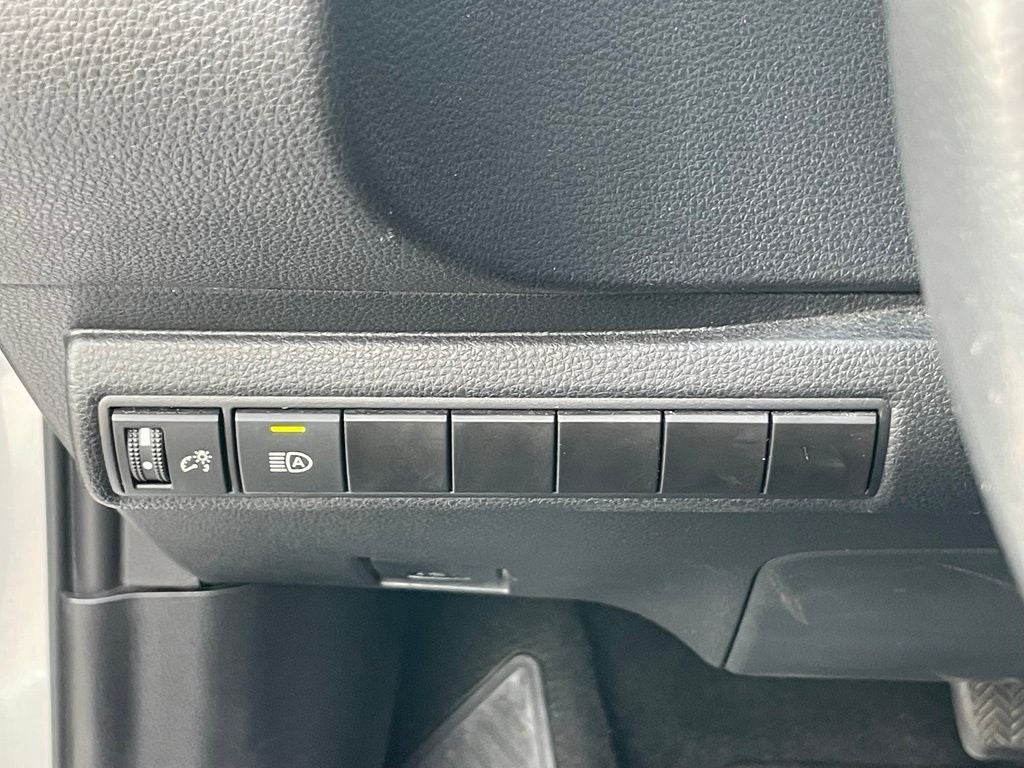 2024 Toyota Corolla SE - 40 MPG / APPLE CARPLAY