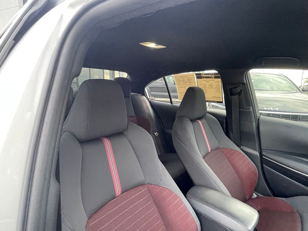 2024 Toyota Corolla SE - 40 MPG / APPLE CARPLAY