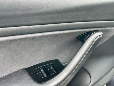 2018 Tesla Model 3 Long Range - NEW TIRES / PARKING ASSIST