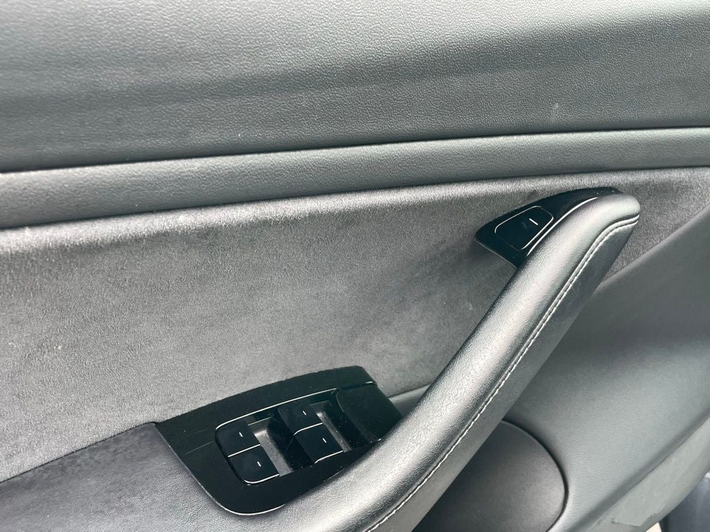 2018 Tesla Model 3 Long Range - NEW TIRES / PARKING ASSIST