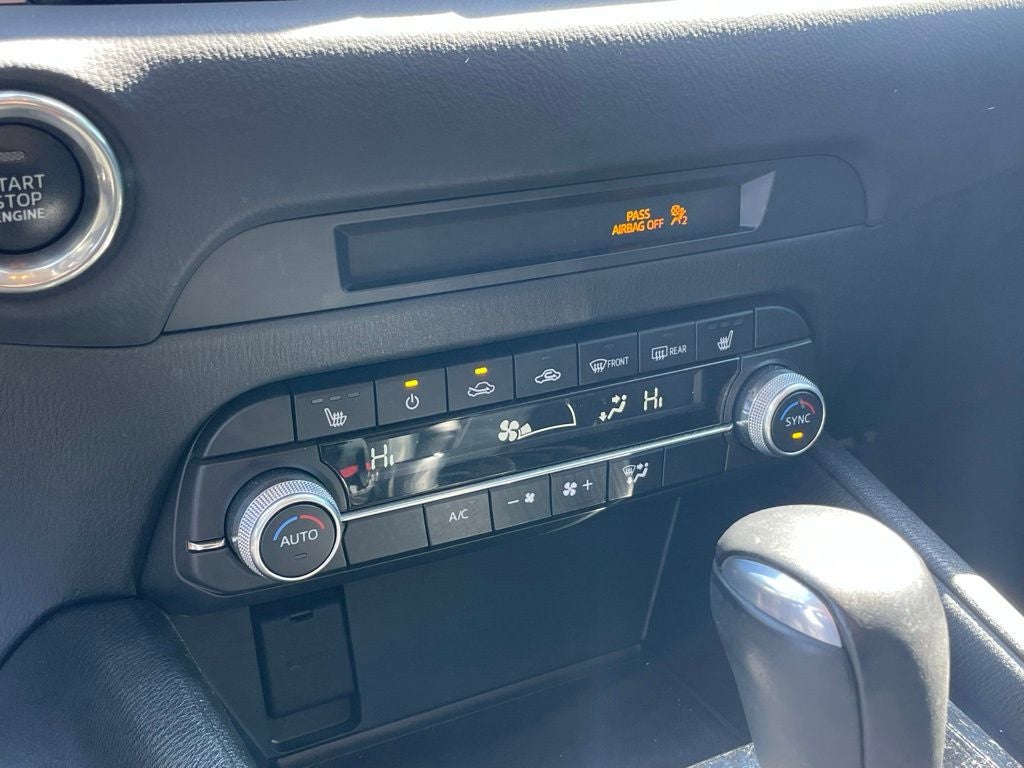 2021 Mazda Mazda CX-5 Touring - ONE OWNER / CLEAN CARFAX