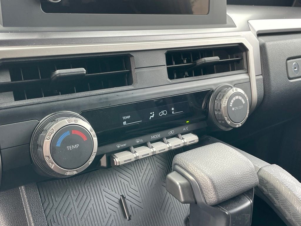 2025 Toyota 4Runner SR5 - BLIND SPOT MONITOR / ADAPTIVE CRUISE