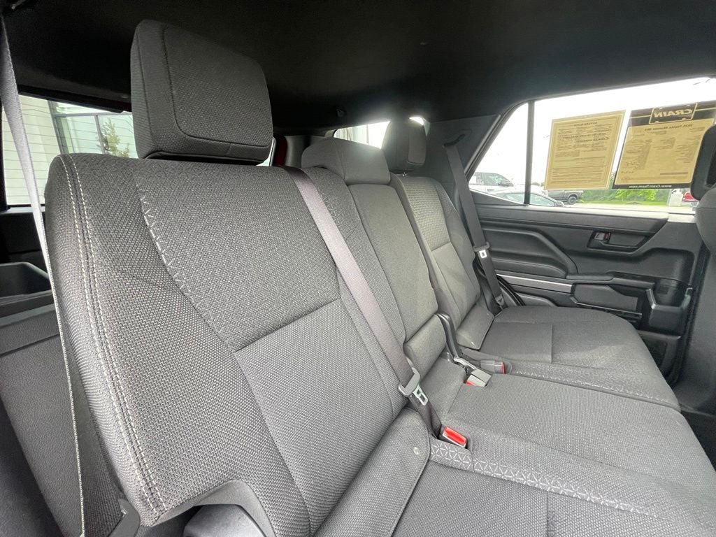 2025 Toyota 4Runner SR5 - BLIND SPOT MONITOR / ADAPTIVE CRUISE