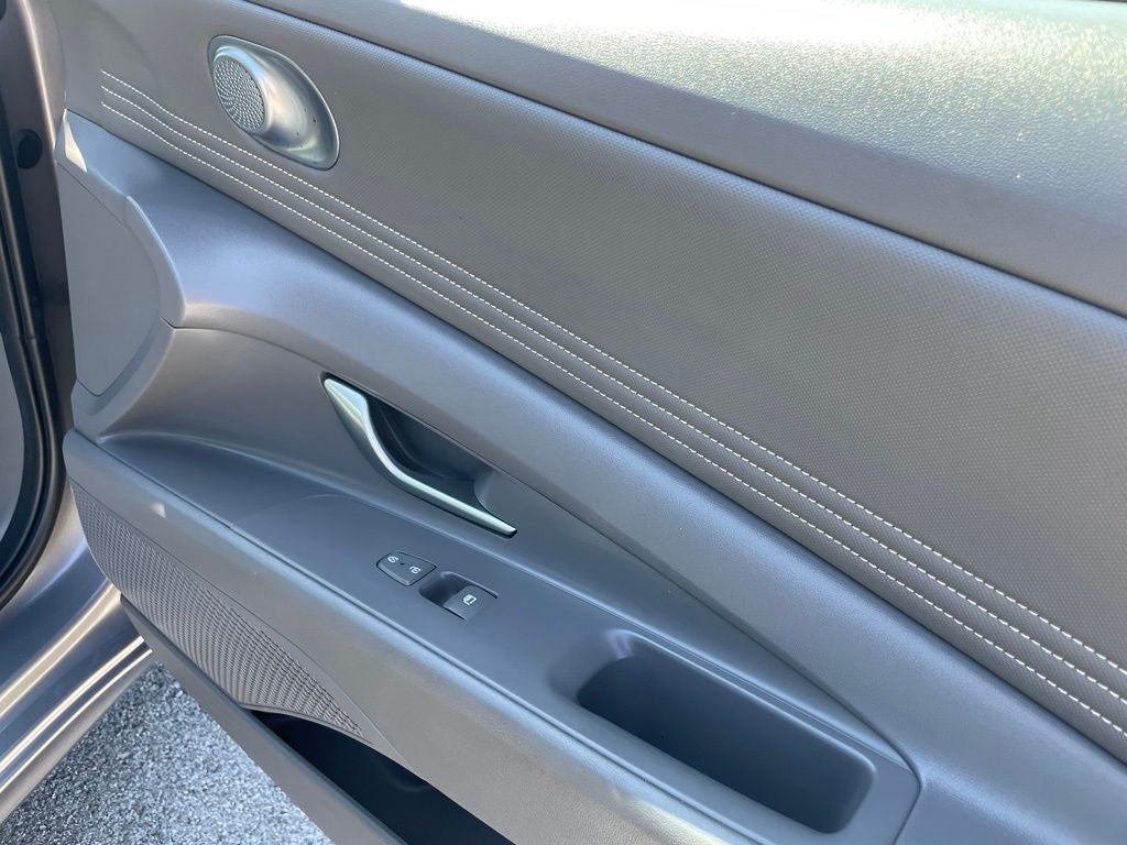 2023 Hyundai Elantra SEL - SMART CRUISE CONTROL / NAVIGATION