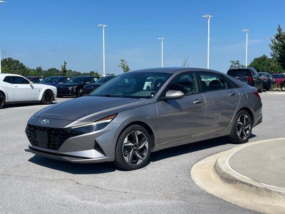 2023 Hyundai Elantra SEL - SMART CRUISE CONTROL / NAVIGATION