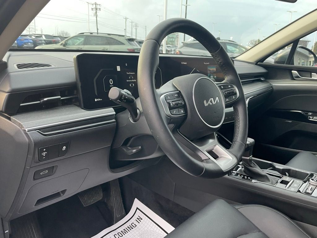 2025 Kia K5 EX