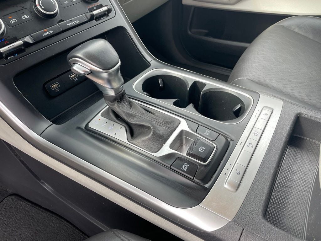 2022 Kia Carnival LXS - REMOVABLE 2ND ROW / POWER SLIDING DOORS