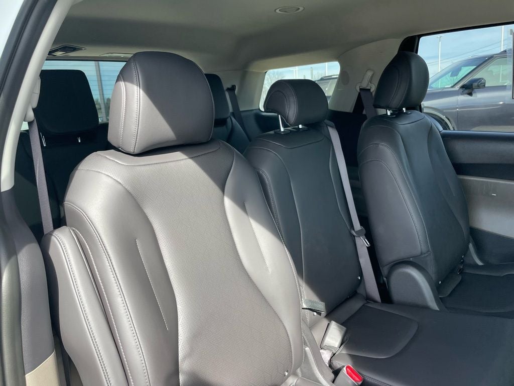 2026 Kia Carnival LXS