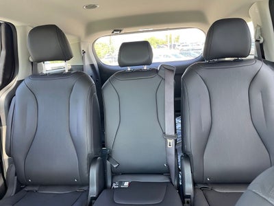 2027 Kia Carnival LXS