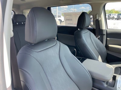2027 Kia Carnival LXS