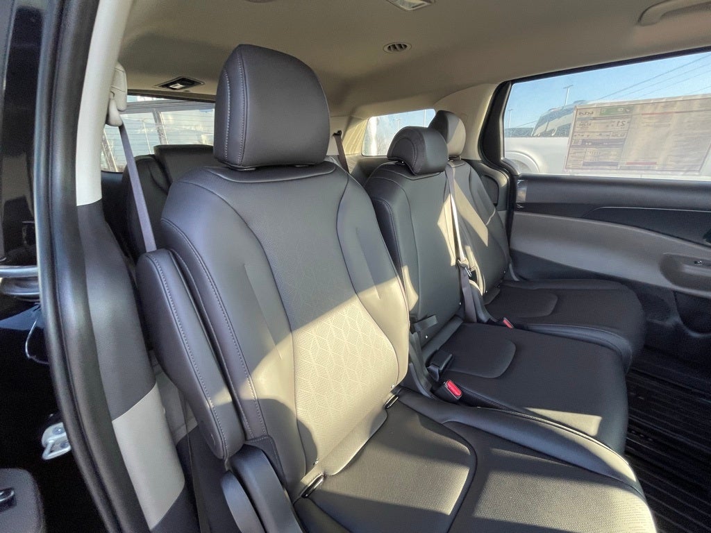 2026 Kia Carnival LXS