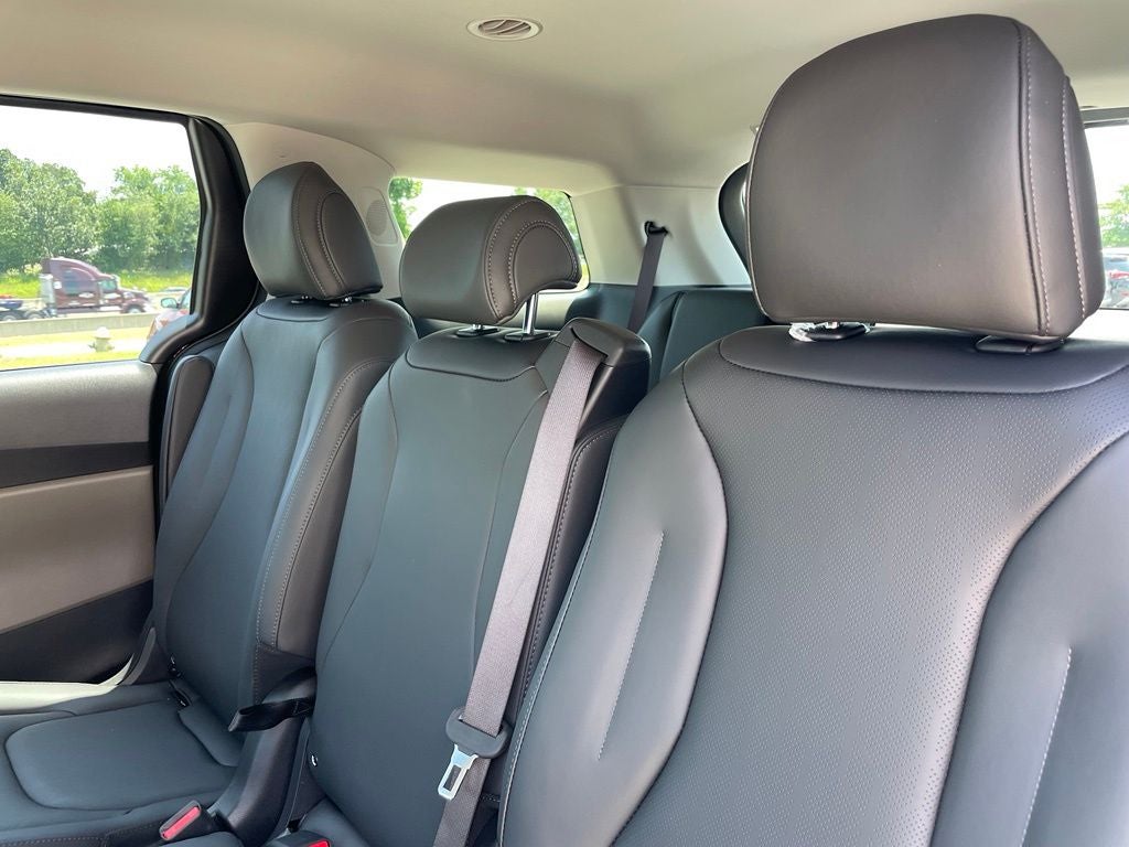 2026 Kia Carnival Hybrid LXS