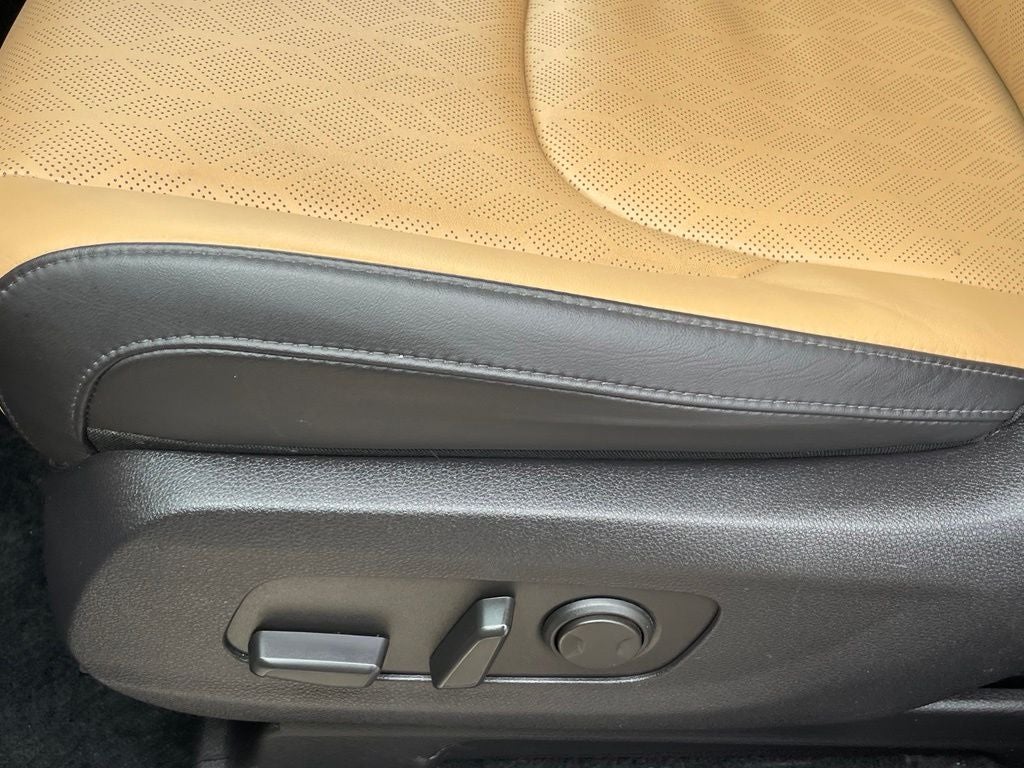 2024 Kia Carnival EX - KIA CERTIFIED / HANDS FREE POWER LIFTGATE