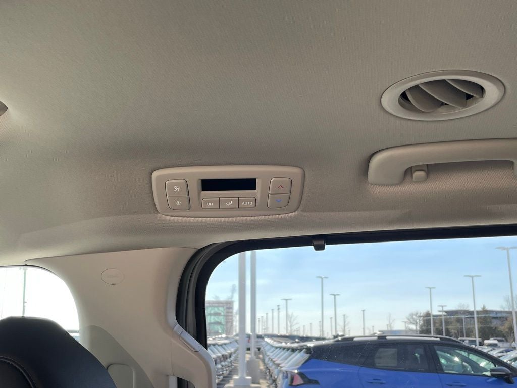 2026 Kia Carnival SX