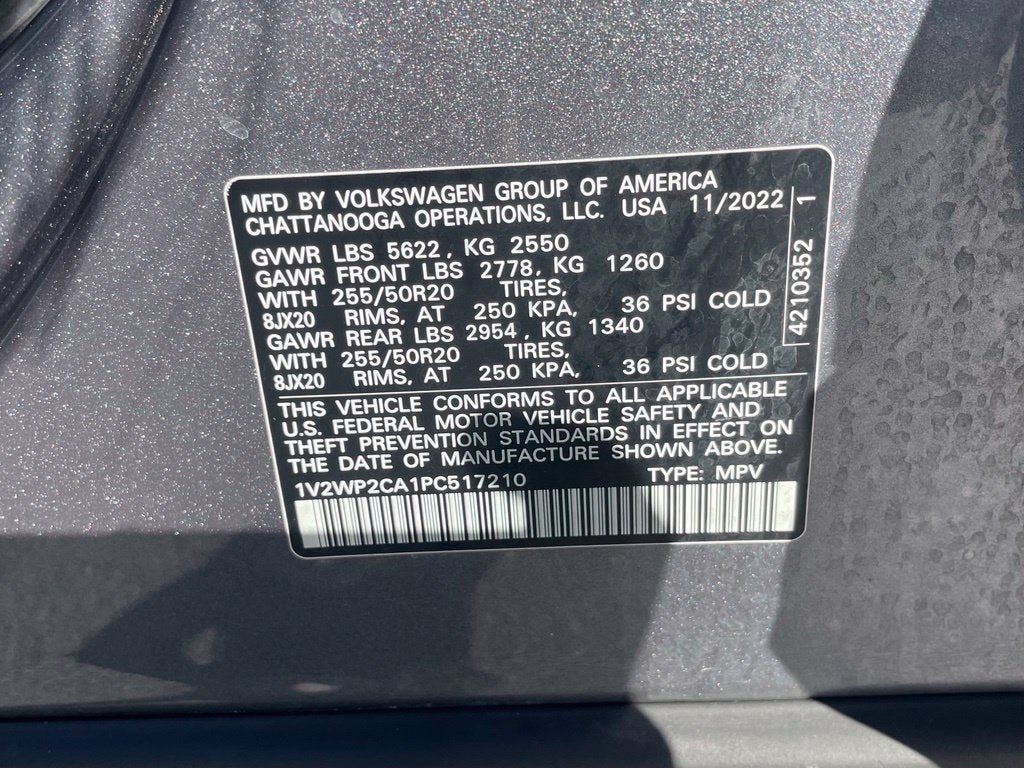 2023 Volkswagen Atlas 2.0T SE w/Technology Clean CarFax, One Owner, Third Row Seat