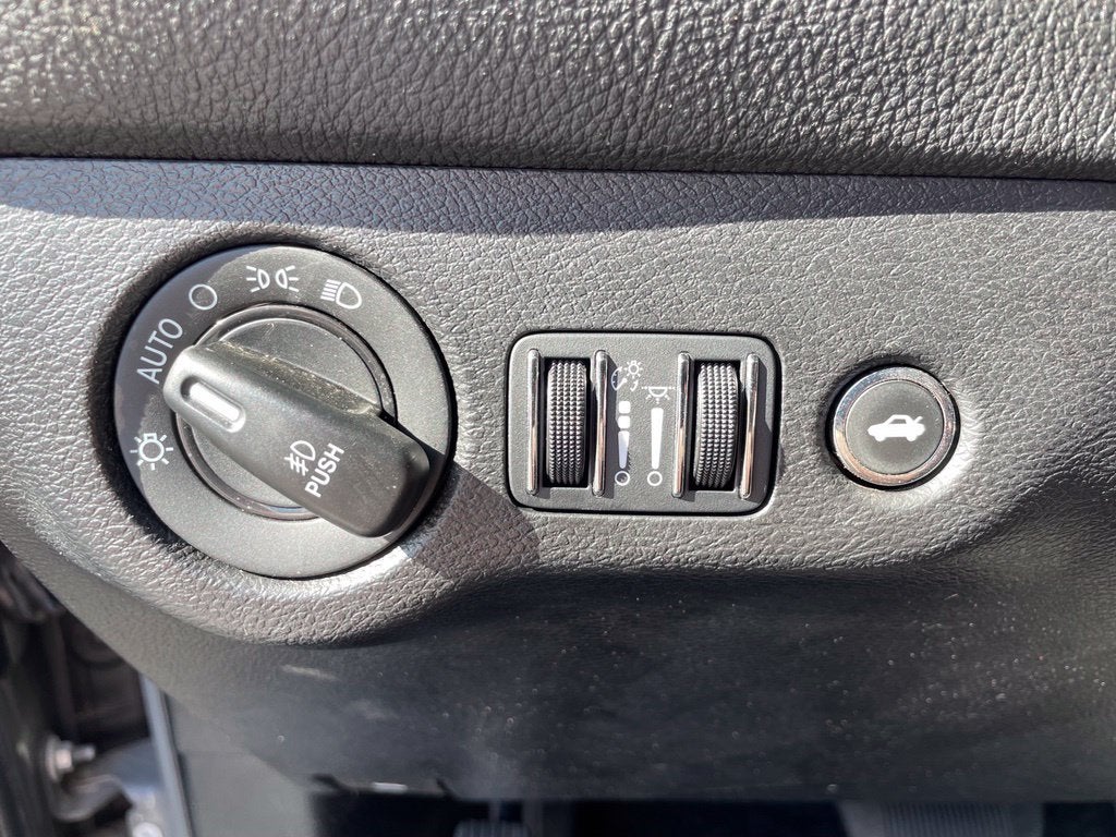 2023 Dodge Challenger SXT Clean CarFax, One Owner, Moonroof, Blacktop Pkg