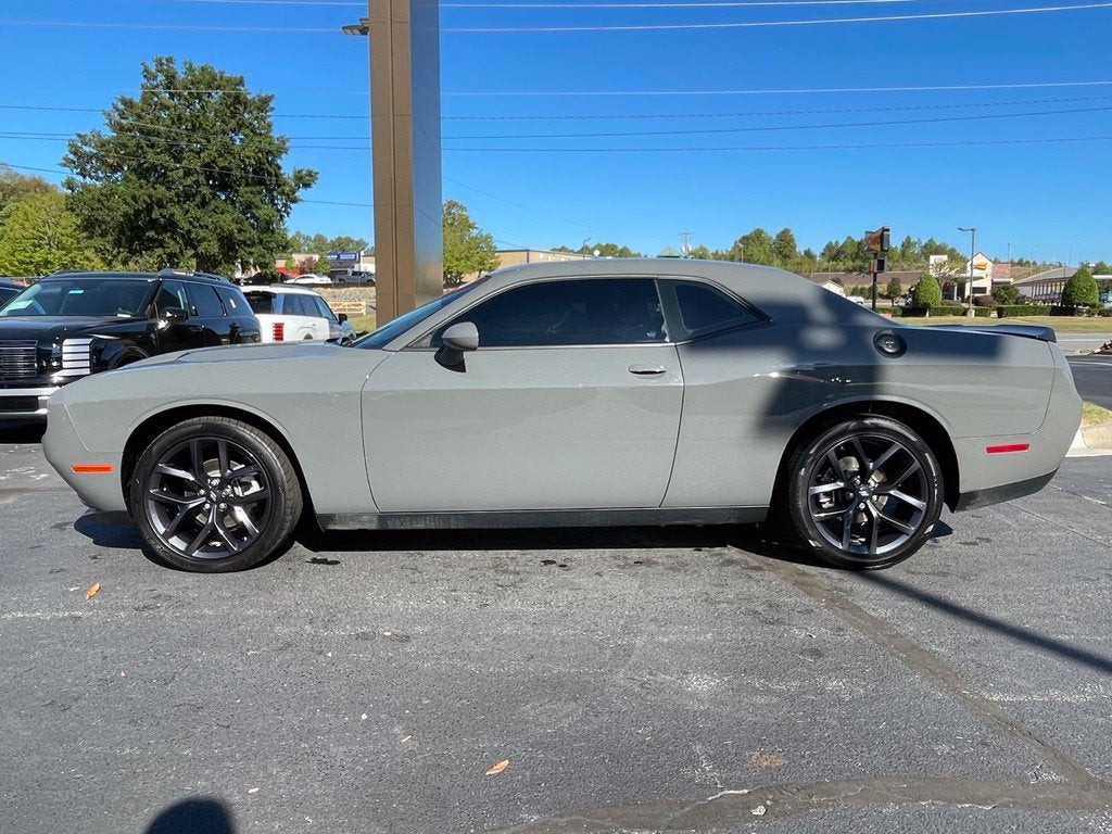 2023 Dodge Challenger SXT Clean CarFax, One Owner, Moonroof, Blacktop Pkg
