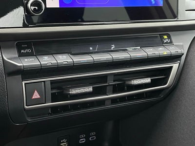 2025 Toyota Camry LE CLEAN CARFAX 1-OWNER