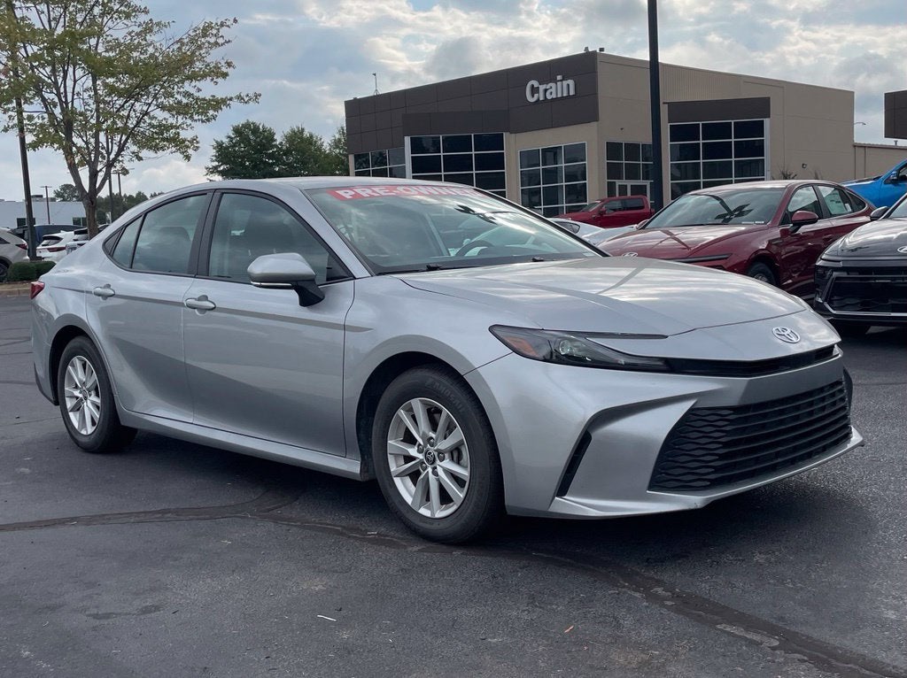 2025 Toyota Camry LE CLEAN CARFAX 1-OWNER