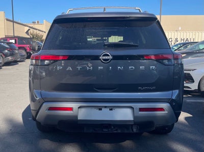2025 Nissan Pathfinder Platinum Pano Roof, Leather, One Owner, Third Row