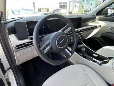 2025 Hyundai Tucson SE FWD