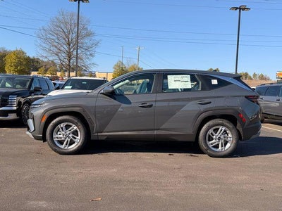 2026 Hyundai Tucson SE FWD