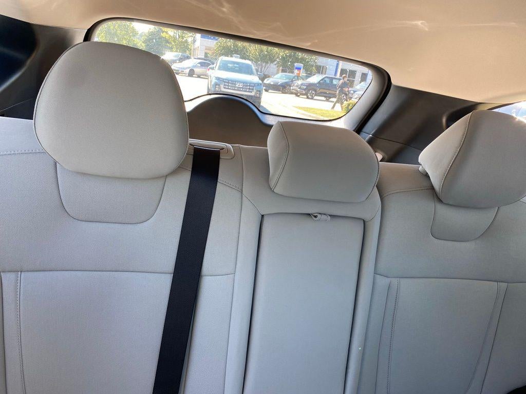 2026 Hyundai Tucson SE FWD