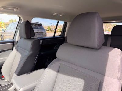 2027 Hyundai Santa Fe SE