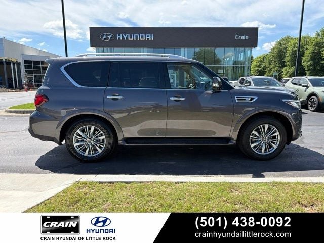 2024 INFINITI QX80 LUXE