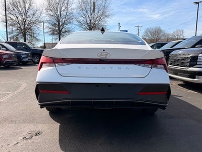 2026 Hyundai Elantra SE