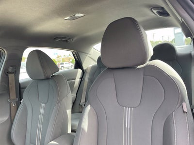 2025 Hyundai Elantra SEL Sport One Owner, Clean CarFax