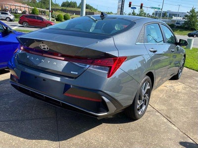 2025 Hyundai Elantra Hybrid Limited