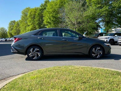 2025 Hyundai Elantra Hybrid Limited