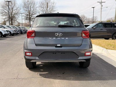 2026 Hyundai Venue SEL w/Two-Tone Roof