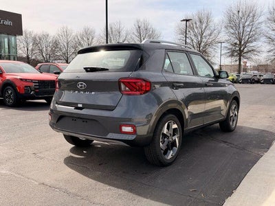 2026 Hyundai Venue SEL w/Two-Tone Roof