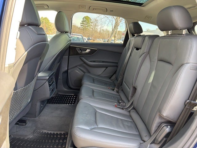 2022 Audi Q7 45 Premium quattro