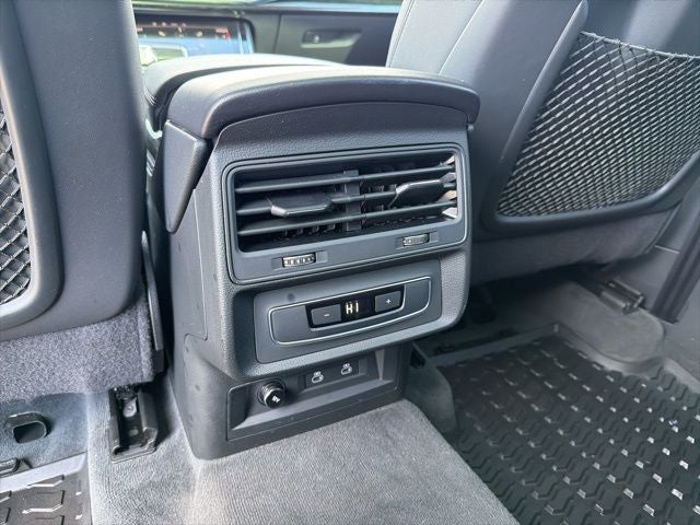 2022 Audi Q7 45 Premium quattro