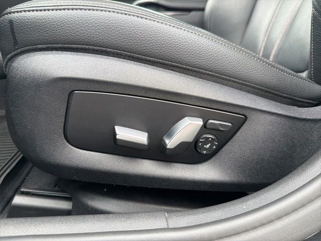 2019 BMW 5 Series 540i