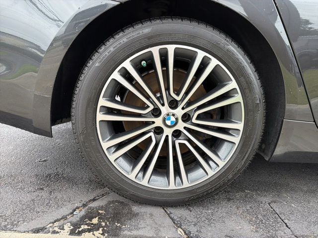 2019 BMW 5 Series 540i