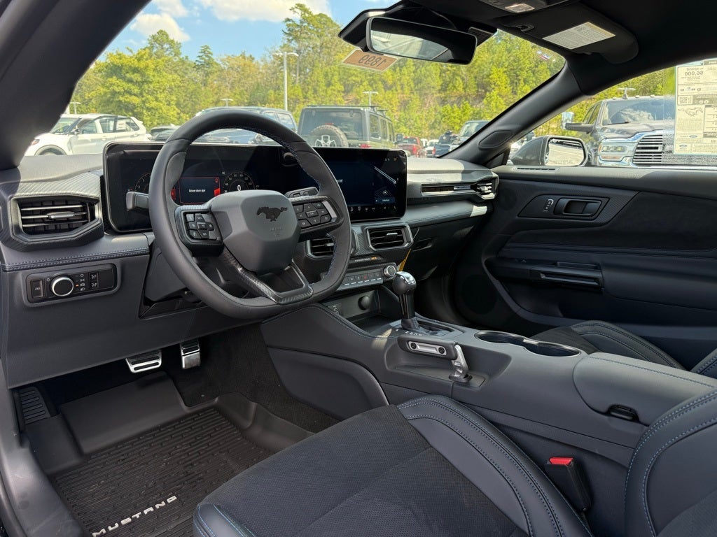 2025 Ford Mustang Dark Horse