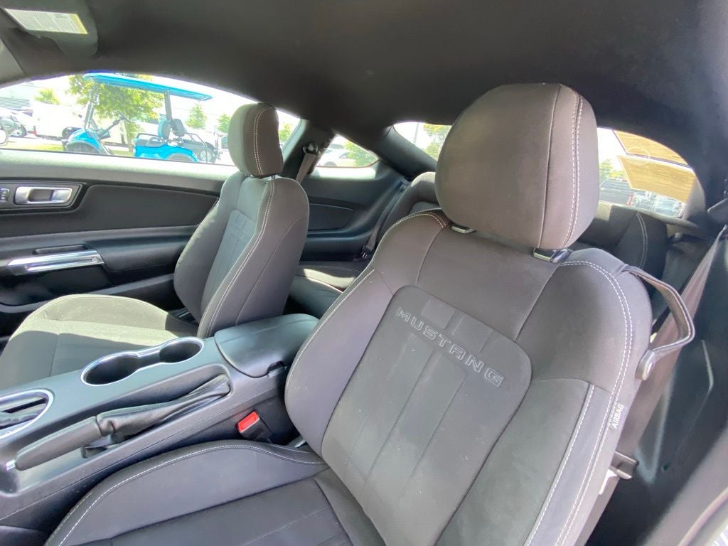 2022 Ford Mustang EcoBoost