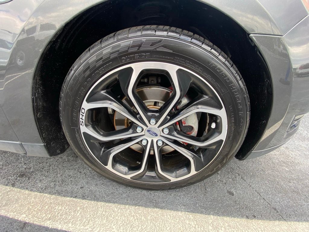 2016 Ford Taurus SHO